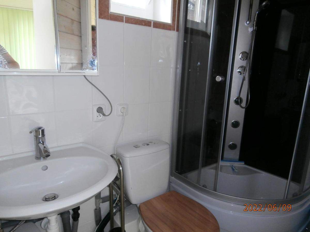 Ferienwohnung Rekreacni Chatka / Tiny House Františkovy Lázně Exterior foto